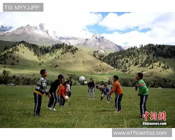 藏族女孩的足球梦想与明星之路展现青春风采与民族自豪感